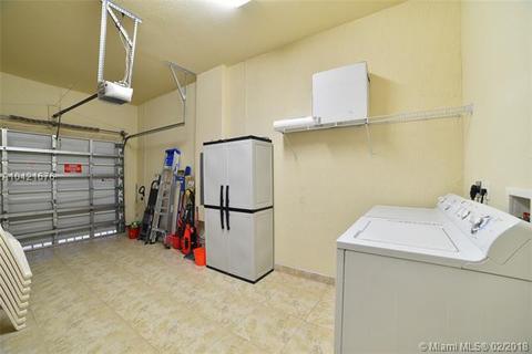 Undisclosed, Miami, FL 33196 photo 19
