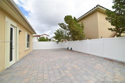 Undisclosed, Miami, FL 33196 photo 20