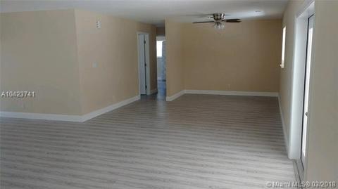 6850 SW 5th St, Margate, FL 33068 photo 5