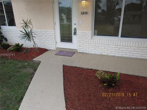 6850 SW 5th St, Margate, FL 33068 photo 2