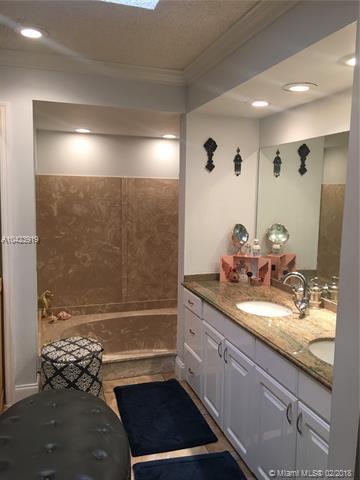Undisclosed, Hialeah, FL 33015 photo 17