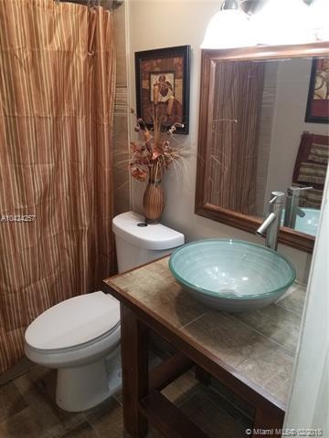 Undisclosed, Hialeah, FL 33012 photo 4