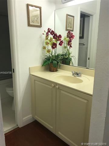 Undisclosed, Hialeah, FL 33010 photo 15