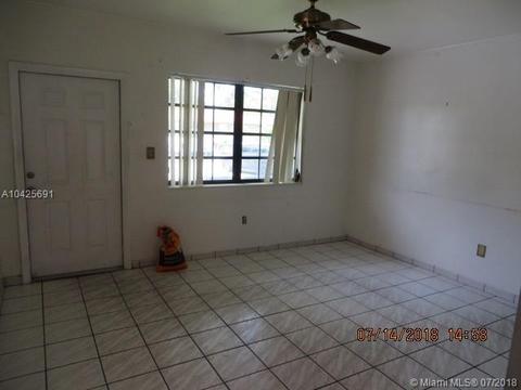682 W 34th St, Hialeah, FL 33012 photo 8