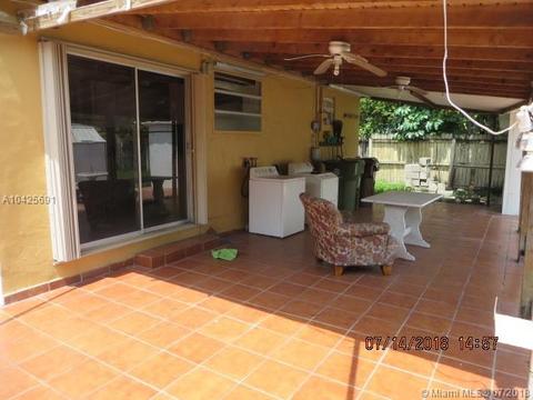 682 W 34th St, Hialeah, FL 33012 photo 5