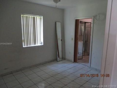 682 W 34th St, Hialeah, FL 33012 photo 11