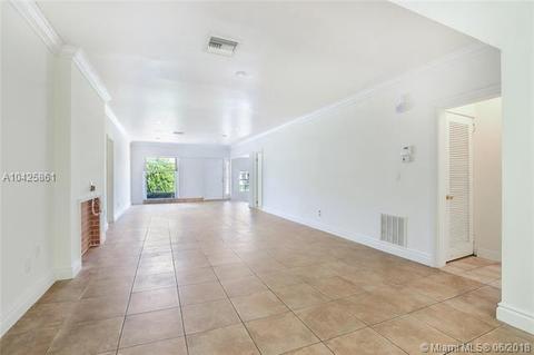 9064 Carlyle Ave, Surfside, FL 33154 photo 7
