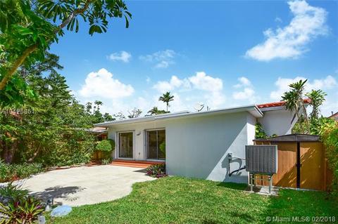 9064 Carlyle Ave, Surfside, FL 33154 photo 3