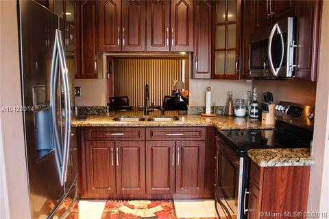 4826 S Hemingway Cir, Margate, FL 33063 photo 6