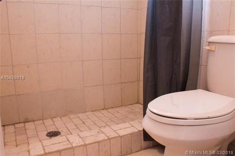 110 E Hemingway Cir, Margate, FL 33063 photo 22