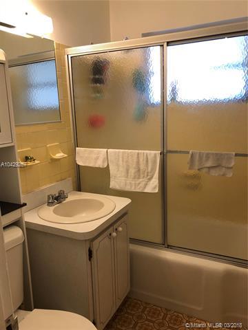 451 E 34th St, Hialeah, FL 33013 photo 16