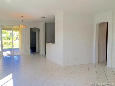 548 Conservation Dr, Weston, FL 33327 photo 3