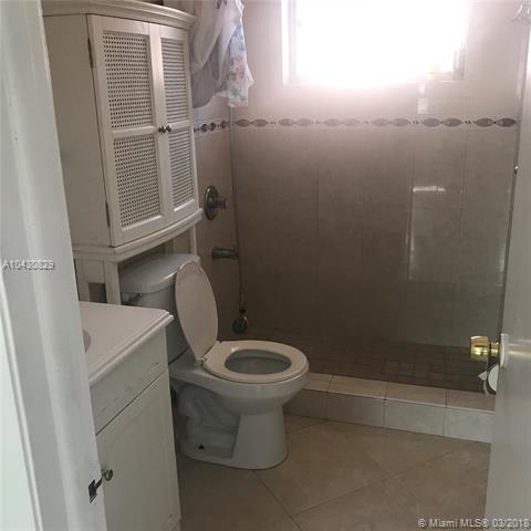 4360 E 8th Ln, Hialeah, FL 33013 photo 9