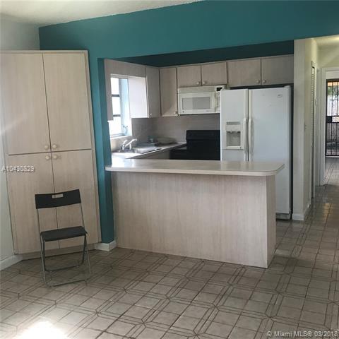 4360 E 8th Ln, Hialeah, FL 33013 photo 4