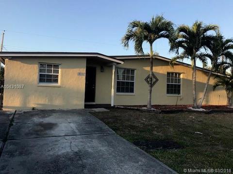 Undisclosed, Hialeah, FL 33015 photo 1