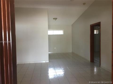 205 E 52nd St, Hialeah, FL 33013 photo 1