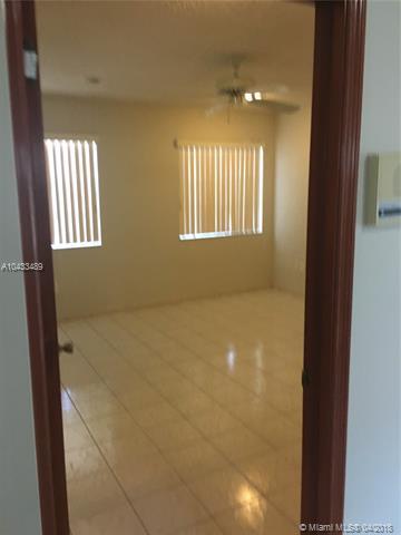 205 E 52nd St, Hialeah, FL 33013 photo 4