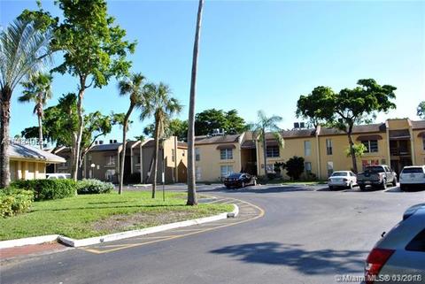 4533 Treehouse Ln #C, Tamarac, FL 33319 photo 3