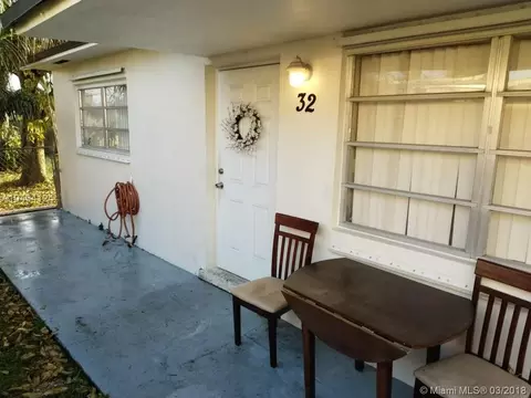 30 E 11th St, Hialeah, FL 33010 photo 1