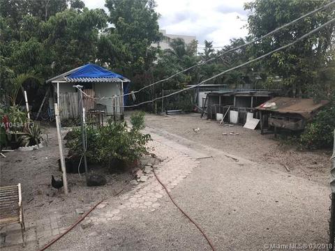367 E 46th St, Hialeah, FL 33013 photo 9