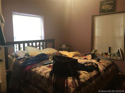 367 E 46th St, Hialeah, FL 33013 photo 5