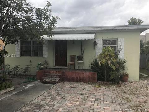 367 E 46th St, Hialeah, FL 33013 photo 1