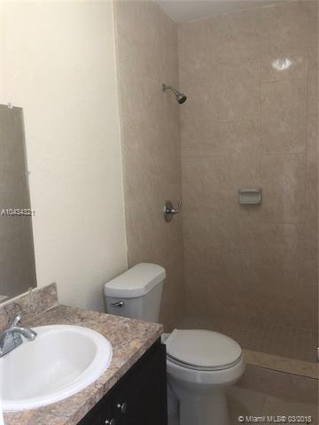 Undisclosed, Miami, FL 33150 photo 3