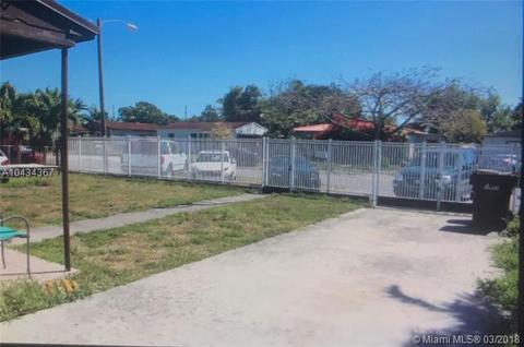 551 E 38th St, Hialeah, FL 33013 photo 13