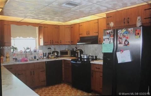 551 E 38th St, Hialeah, FL 33013 photo 6