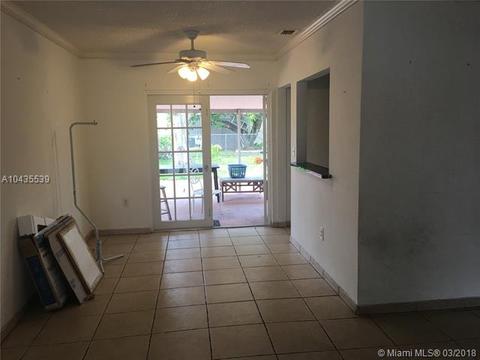 775 E 5th St, Hialeah, FL 33010 photo 4