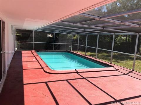 Undisclosed, Hialeah, FL 33014 photo 17