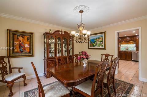 6405 SW 104th St, Pinecrest, FL 33156 photo 4