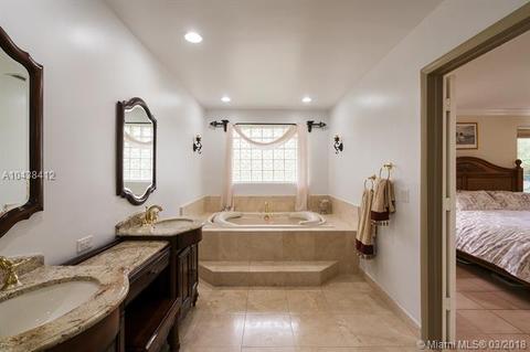 6405 SW 104th St, Pinecrest, FL 33156 photo 7
