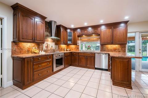 6405 SW 104th St, Pinecrest, FL 33156 photo 11