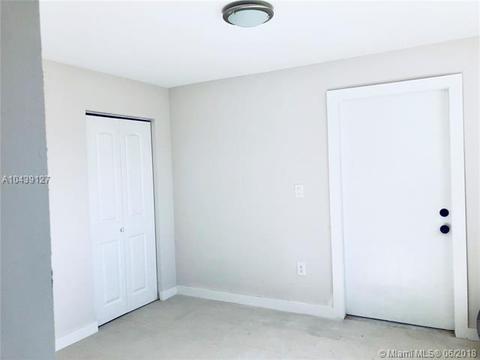 Undisclosed, Hialeah, FL 33015 photo 3