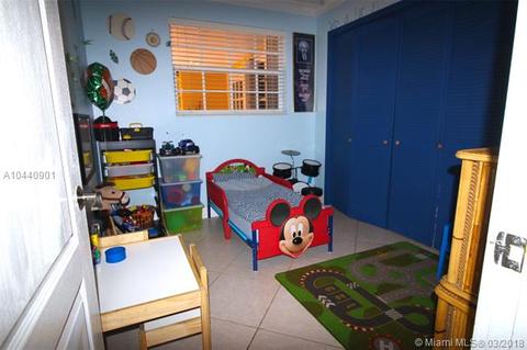 541 E 10th St, Hialeah, FL 33010 photo 9