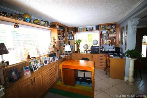 541 E 10th St, Hialeah, FL 33010 photo 11
