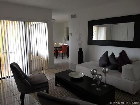Undisclosed, Miami, FL 33193 photo 2