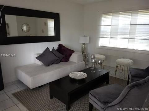 Undisclosed, Miami, FL 33193 photo 1