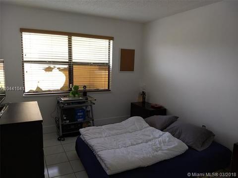 Undisclosed, Miami, FL 33193 photo 10