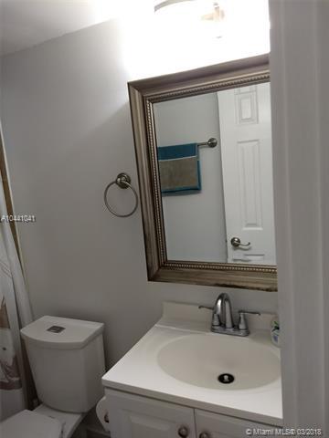 Undisclosed, Miami, FL 33193 photo 14