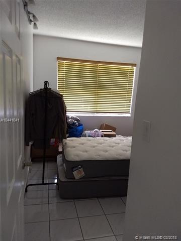 Undisclosed, Miami, FL 33193 photo 15