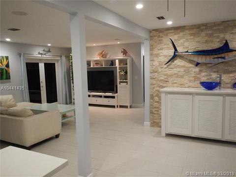 115 Harbor Dr, Key Biscayne, FL 33149 photo 3