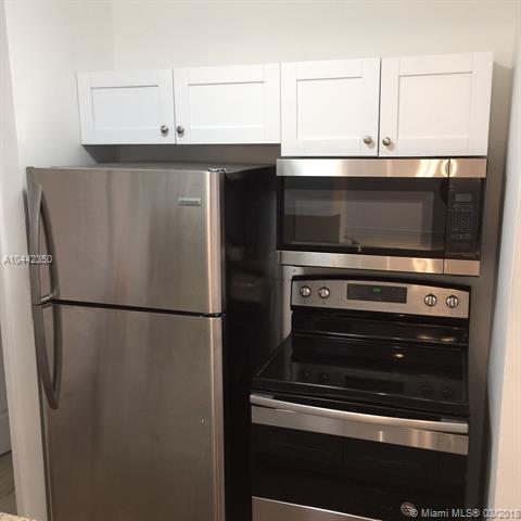 18336 NW 68th Ave #E, Hialeah, FL 33015 photo 8