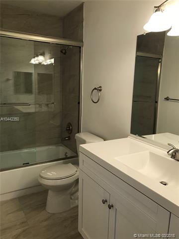 18336 NW 68th Ave #E, Hialeah, FL 33015 photo 14
