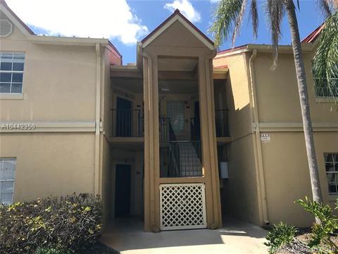 18336 NW 68th Ave #E, Hialeah, FL 33015 photo 17