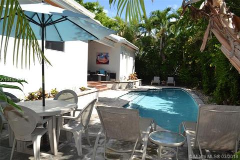 573 Hampton Ln, Key Biscayne, FL 33149 photo 4