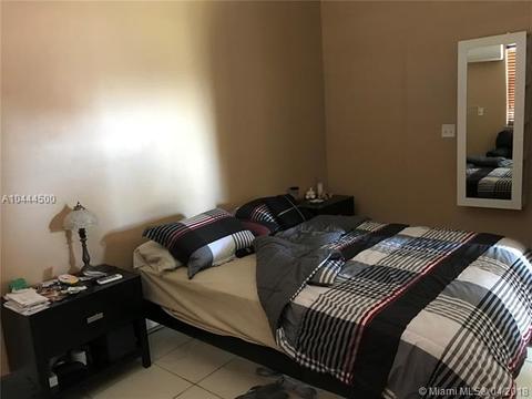 685 E 35th St, Hialeah, FL 33013 photo 12