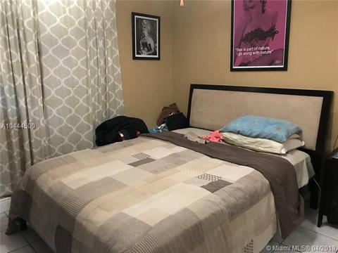 685 E 35th St, Hialeah, FL 33013 photo 6