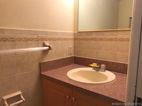 5 Olive Dr #2, Hialeah, FL 33010 photo 4
